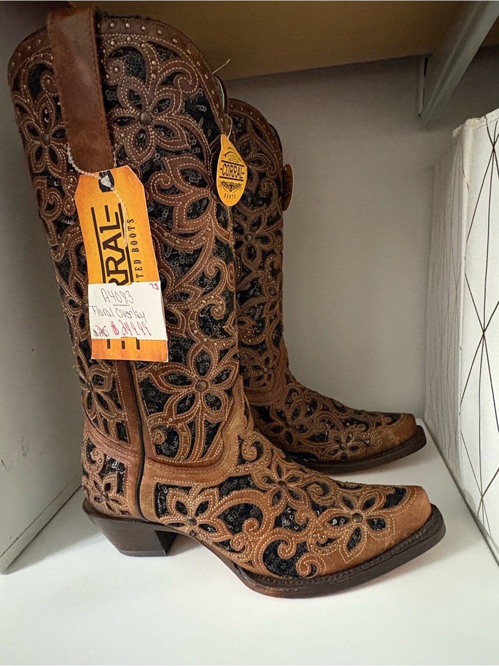 NWT Corral Women's Brown Cutout Floral Western Boots with Black sequins Underlay